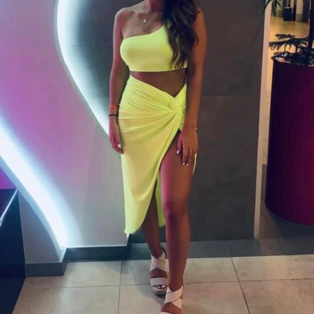 Two piece neon yellow set